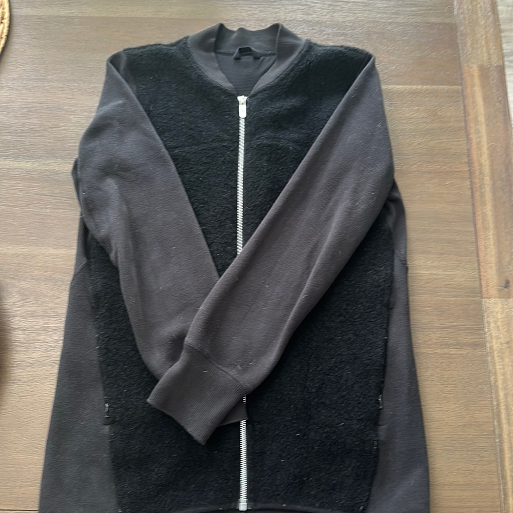 Lululemon size 8 Sherpa zip up